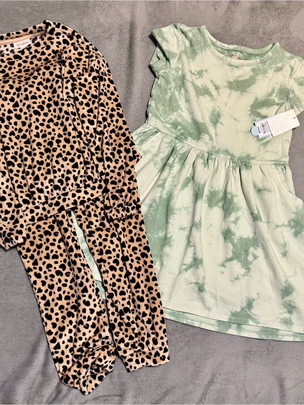 Cat &Jack Girls Bundle leopard print sweat-suit and NWT tie-dye dress size 6/7